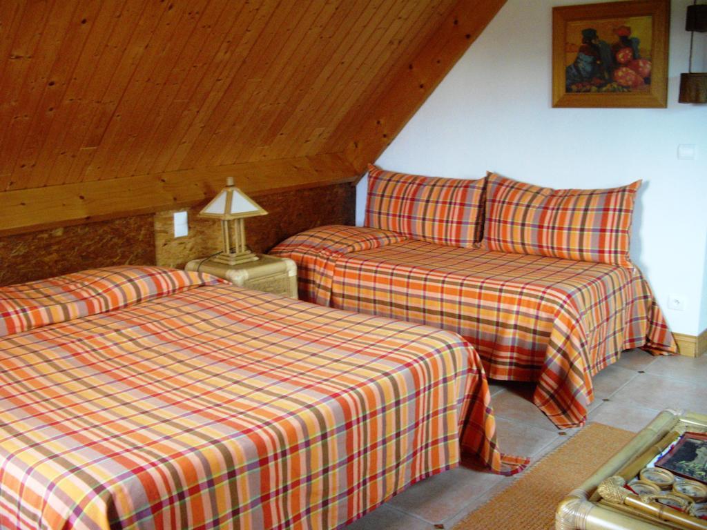 Hotel Chez Katy Et Dede Bangor Habitación foto